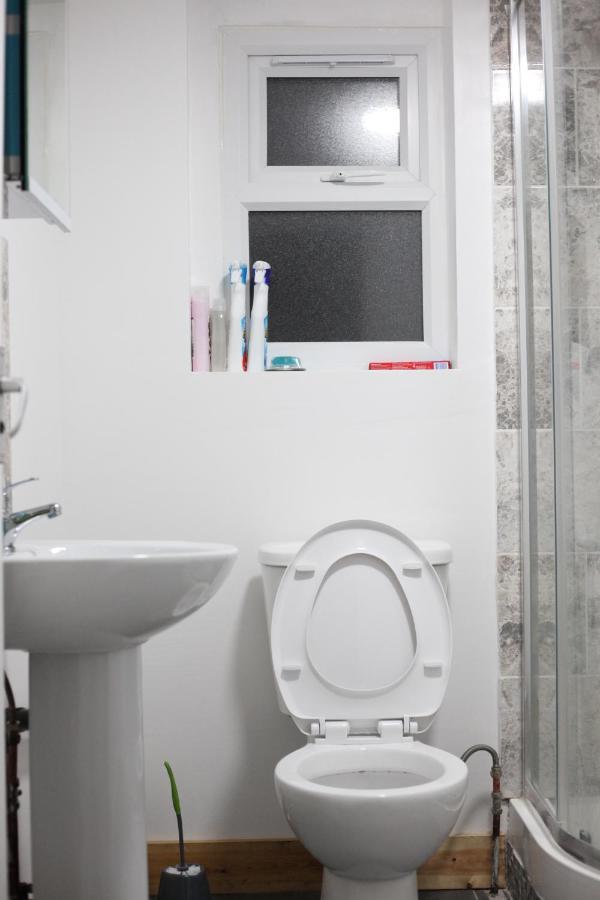 Oyo New City Lodge Londyn Zewnętrze zdjęcie
